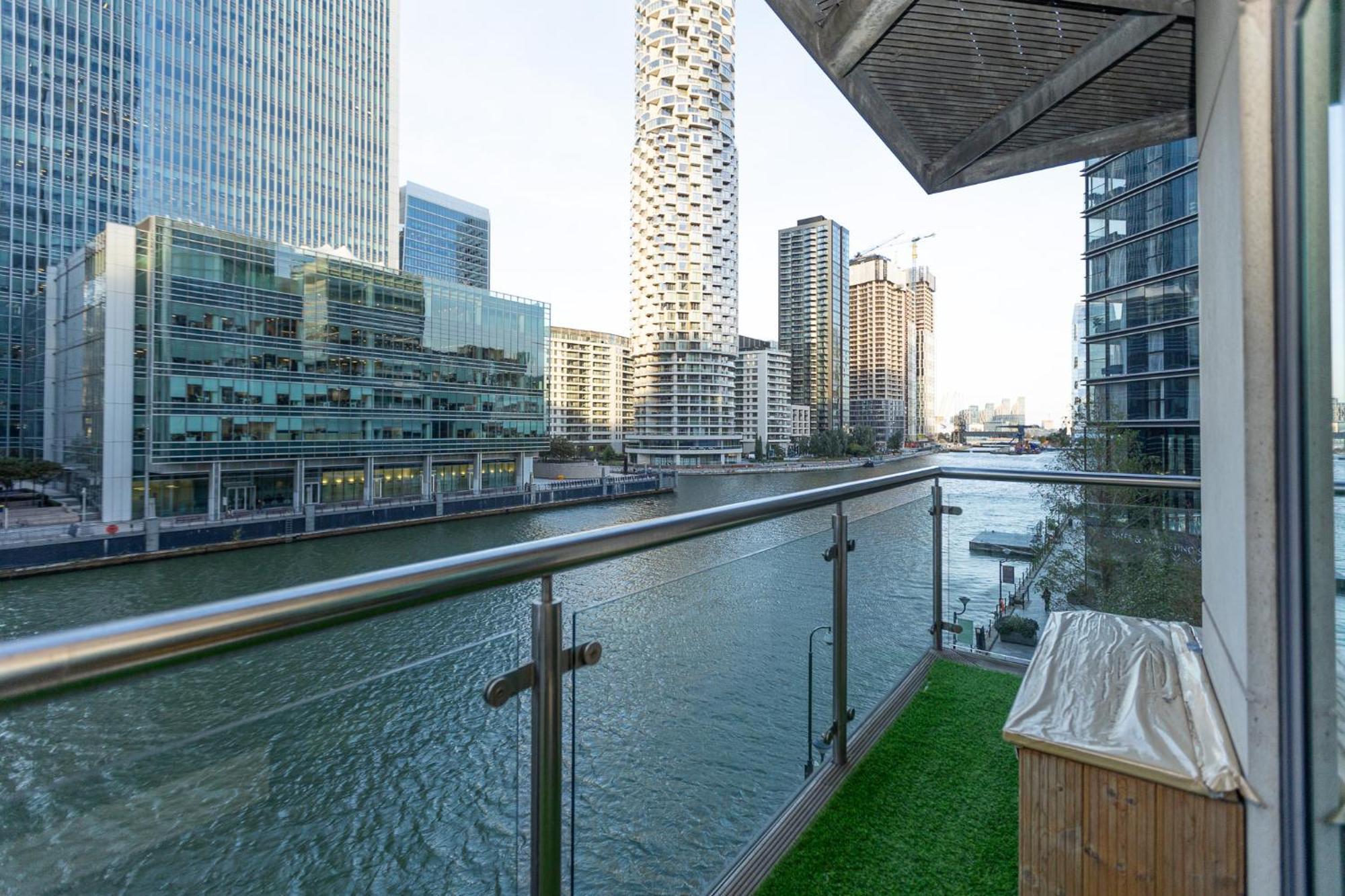 Апартаменти New Listing! Modern 3Br, Prime Canary Wharf Лондон Екстер'єр фото